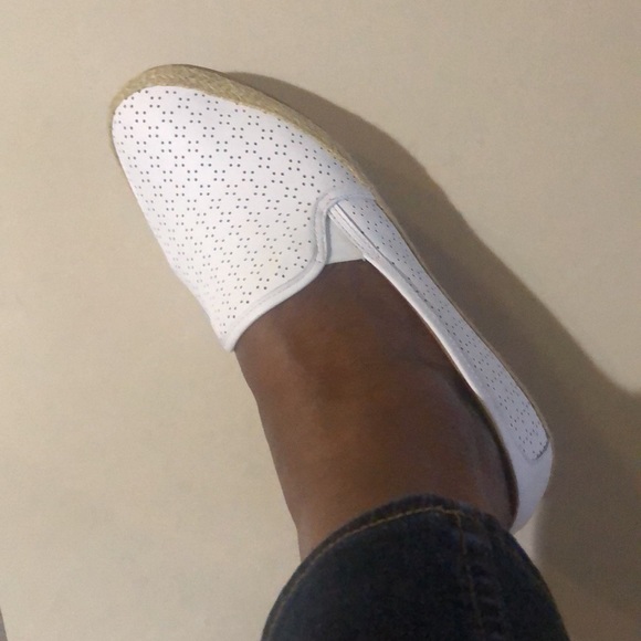 Clarks white leather slip-on loafers - Picture 4 of 7